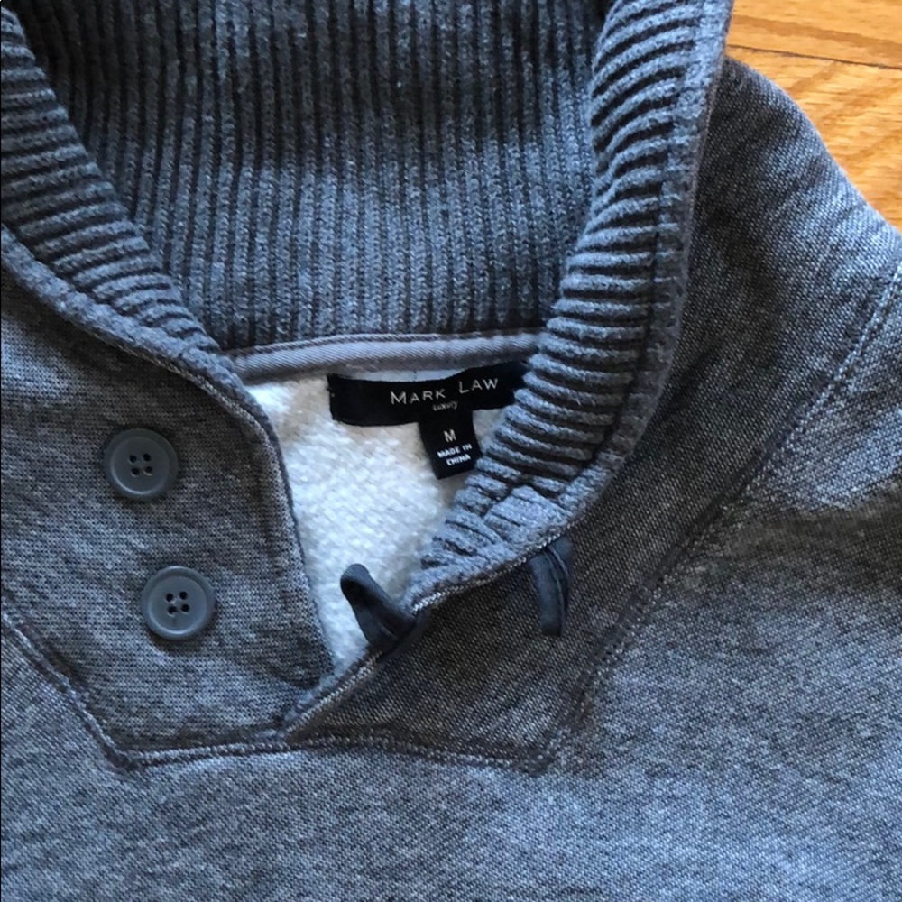 Heather Grey pullover - Picture 2 of 3